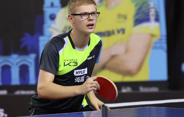 他还补充说 他还补充说