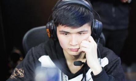 许多年轻球 许多年轻球