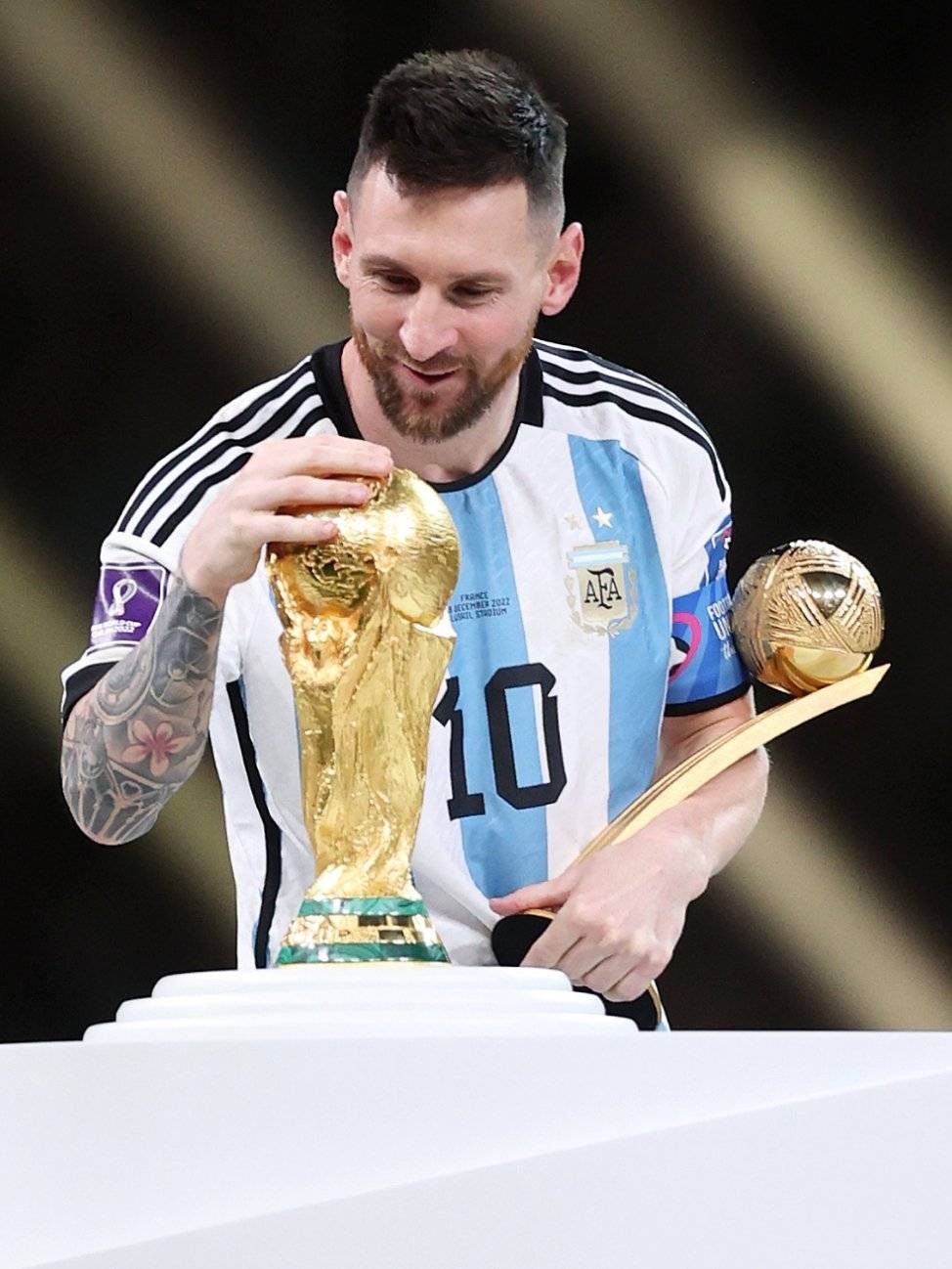 走不谋而合 走不谋而合