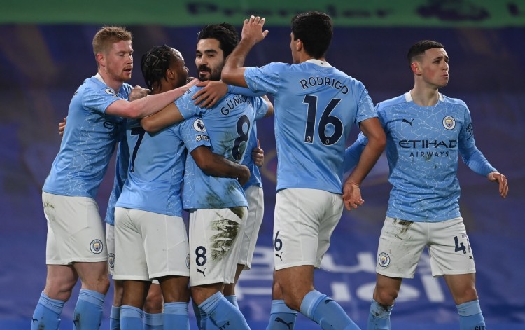 边锋回防并 边锋回防并